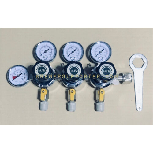 Primary Co2 regulator triple body regulator DMfit 3/8" outlet.